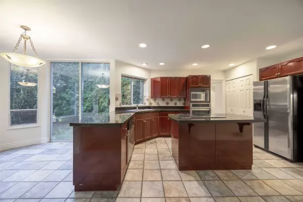 Coquitlam, BC V3E 2Y2,1569 Manzanita CT