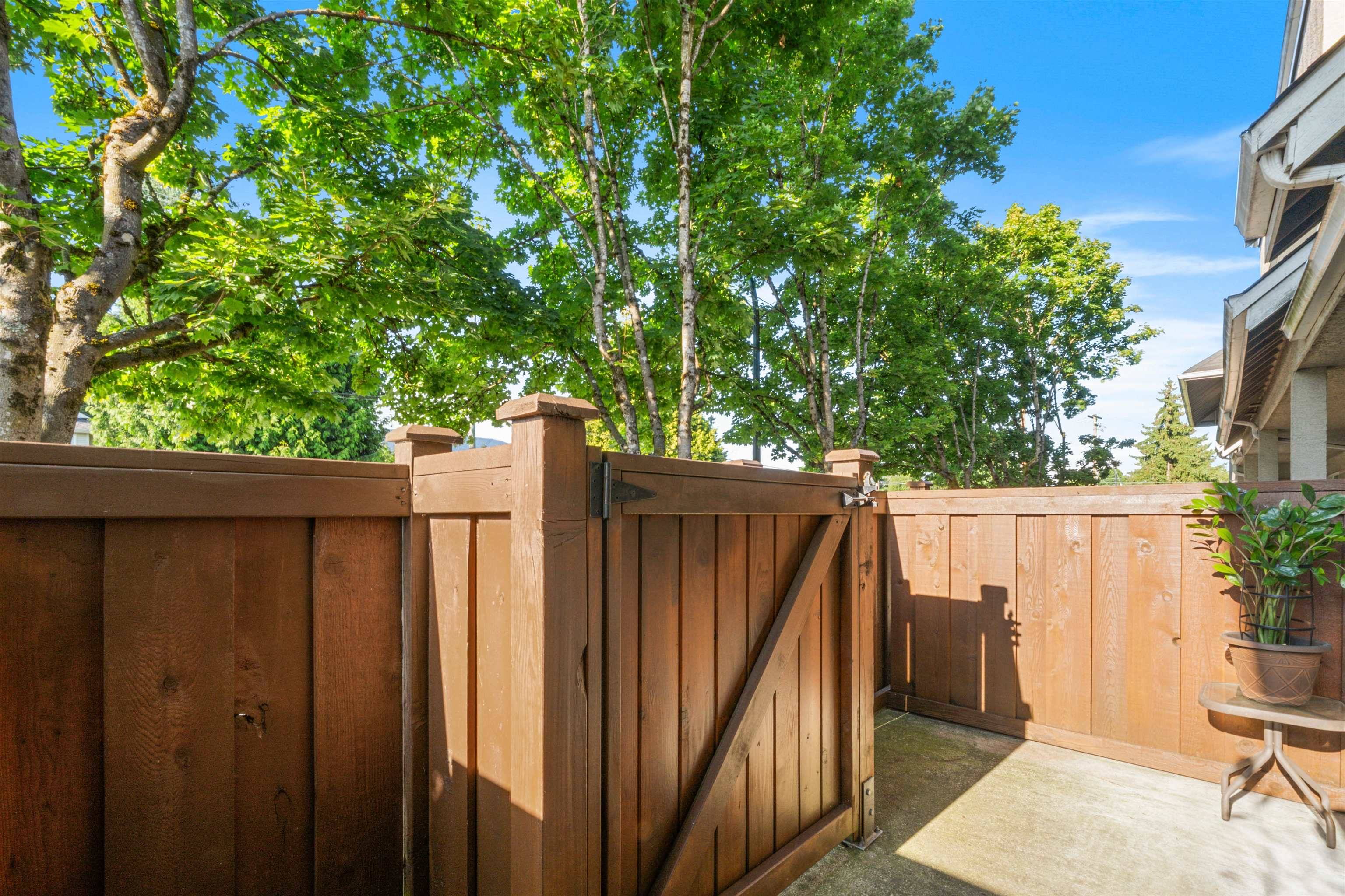 Port Coquitlam, BC V3B 1T4,1570 Prairie AVE #102