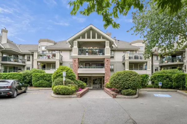 Langley, BC V3A 8L3,22015 48 AVE #107