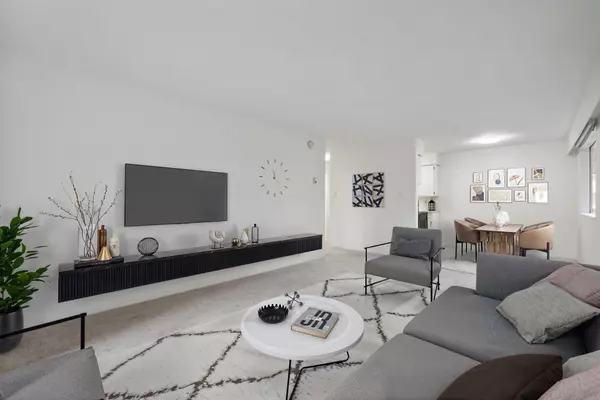 New Westminster, BC V3M 1Y2,910 Fifth AVE #212