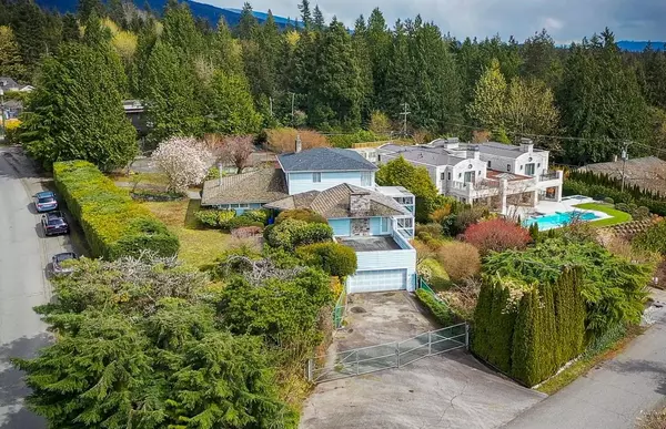 West Vancouver, BC V7S 1M6,650 Southborough DR