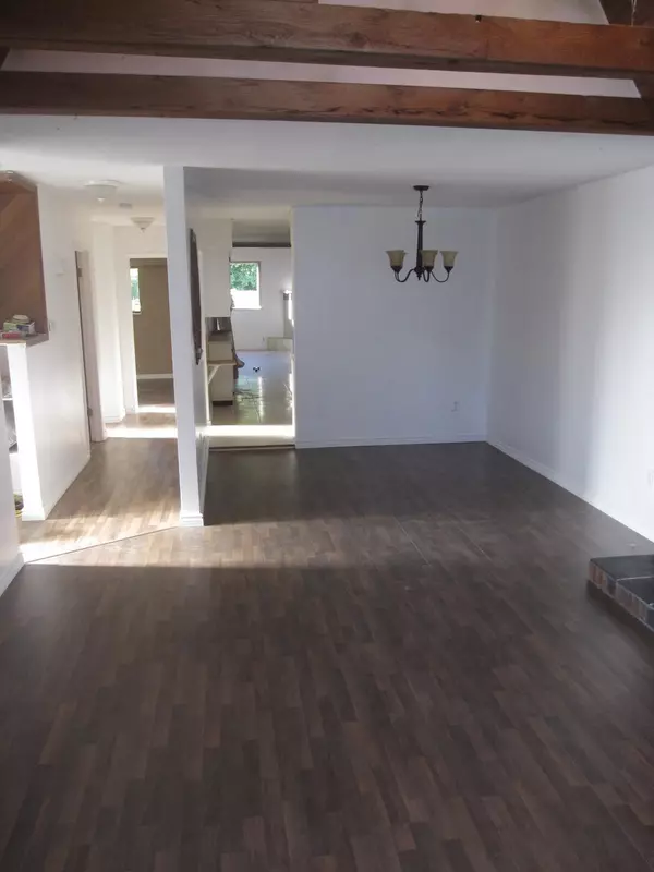 Port Coquitlam, BC V3B 1V6,2165 Prairie AVE #UPPER