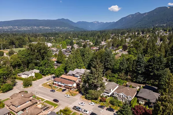 North Vancouver, BC V7M 1X6,227-229 W 19th ST