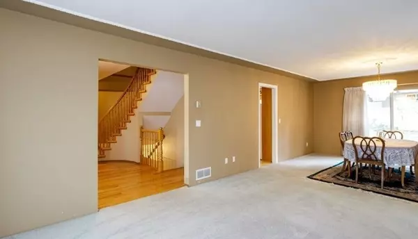 North Vancouver, BC V7K 1H3,1148 Ronayne RD