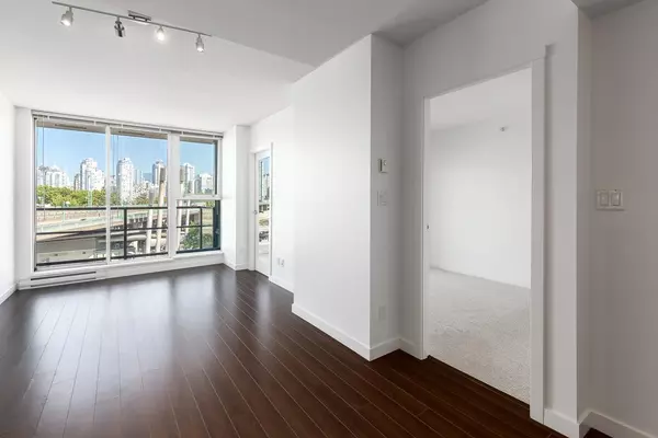 Vancouver, BC V5Y 0E7,1919 Wylie ST #607