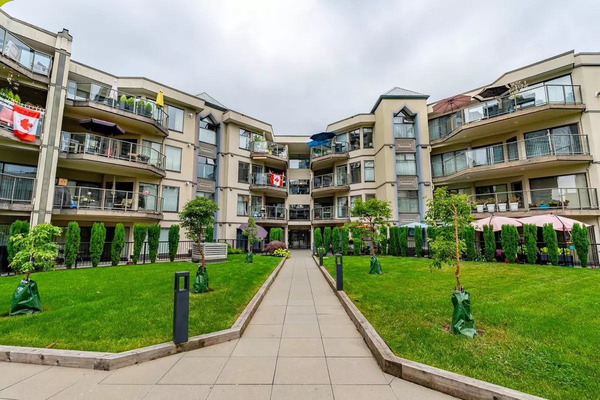 Coquitlam, BC V3B 7N4,2968 Burlington DR #408
