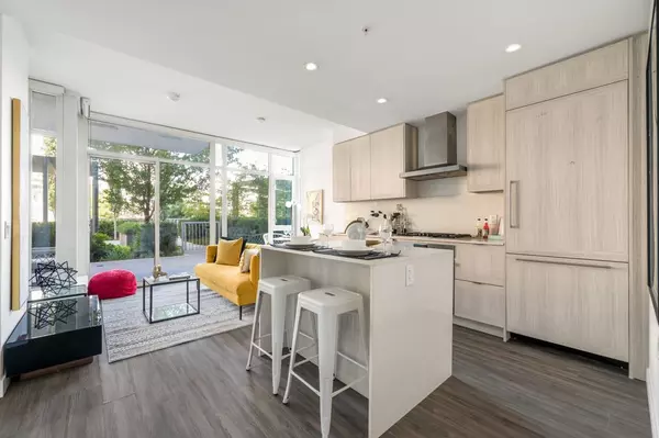 Burnaby, BC V5C 0M1,2311 Beta AVE #405