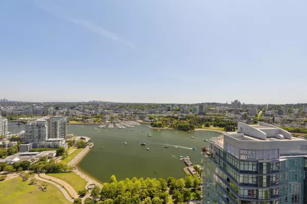 Vancouver, BC V6Z 3A9,1408 Strathmore Mews #4001