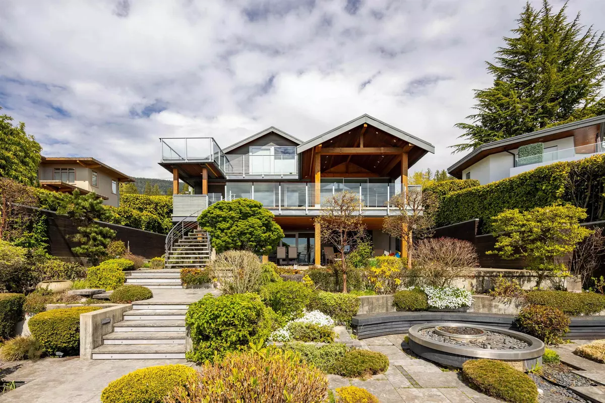 West Vancouver, BC V7V 4X2,2771 Bellevue AVE