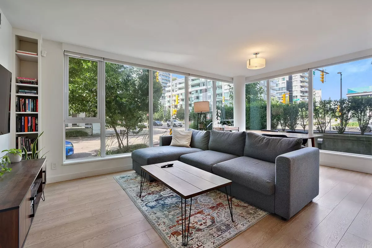 Vancouver, BC V6A 0C5,1618 Quebec ST #105