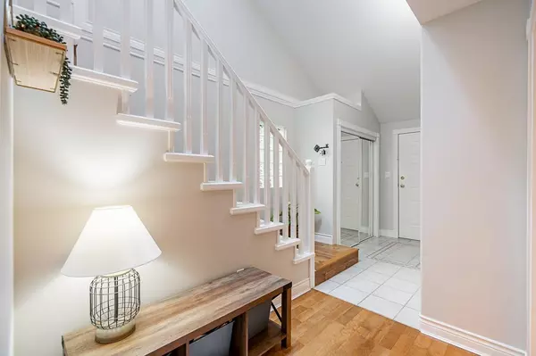 North Vancouver, BC V7H 2Z6,1158 Strathaven DR