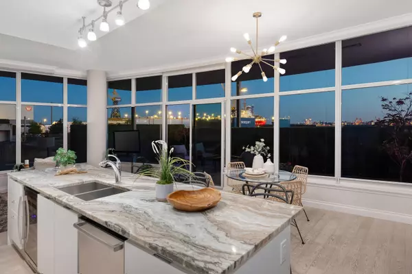 North Vancouver, BC V7L 0G1,175 Victory Ship WAY #105