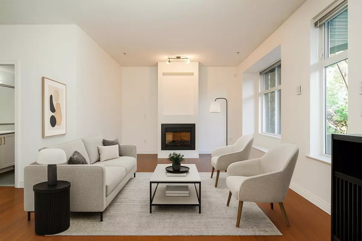 Burnaby, BC V3N 0A8,7333 16th AVE #107