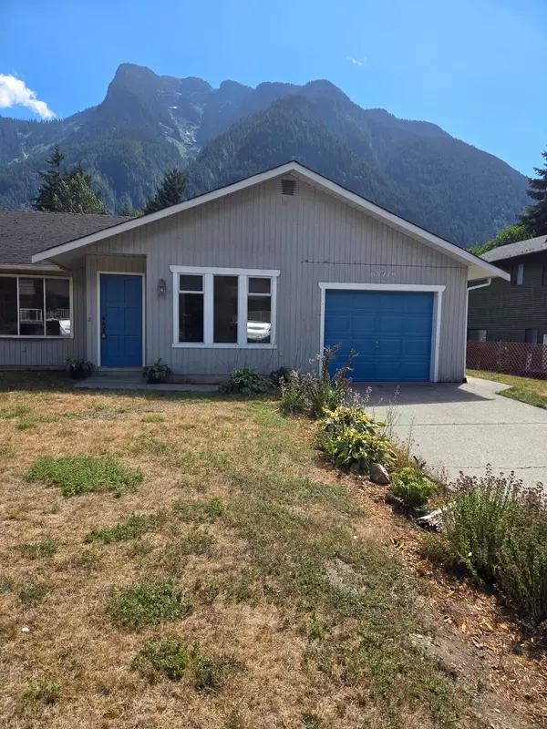 Hope, BC V0X 1L1,65416 Skylark DR