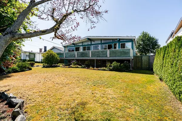 Burnaby, BC V5B 2V9,6808 Yeovil PL