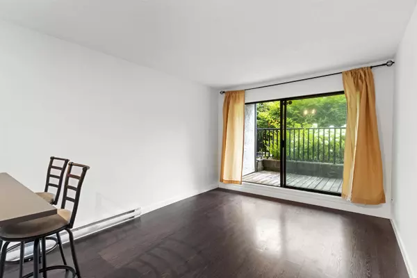 Surrey, BC V3R 7W7,9952 149 ST #101