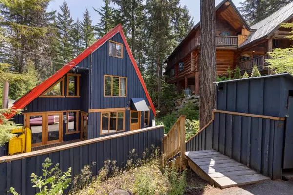 9380 Emerald DR,  Whistler,  BC V8E 0G5