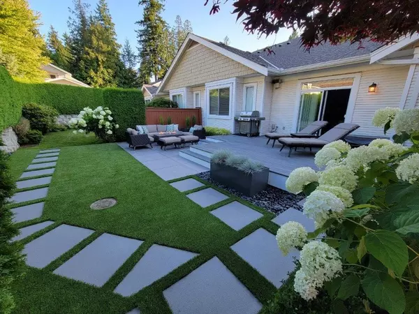 Surrey, BC V4P 3J6,3500 144 ST #38