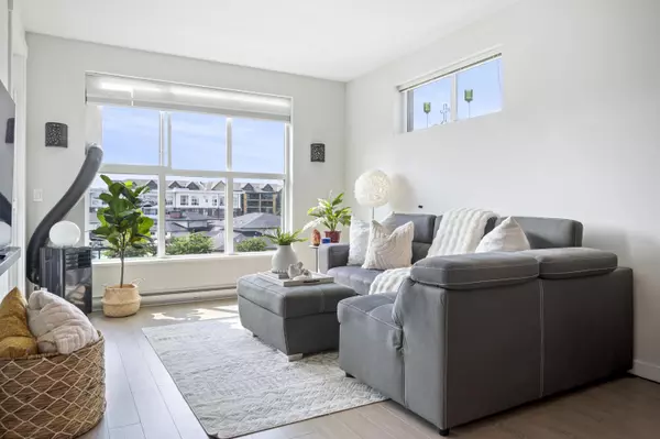 Langley, BC V2Y 4J4,8150 207 ST #C302