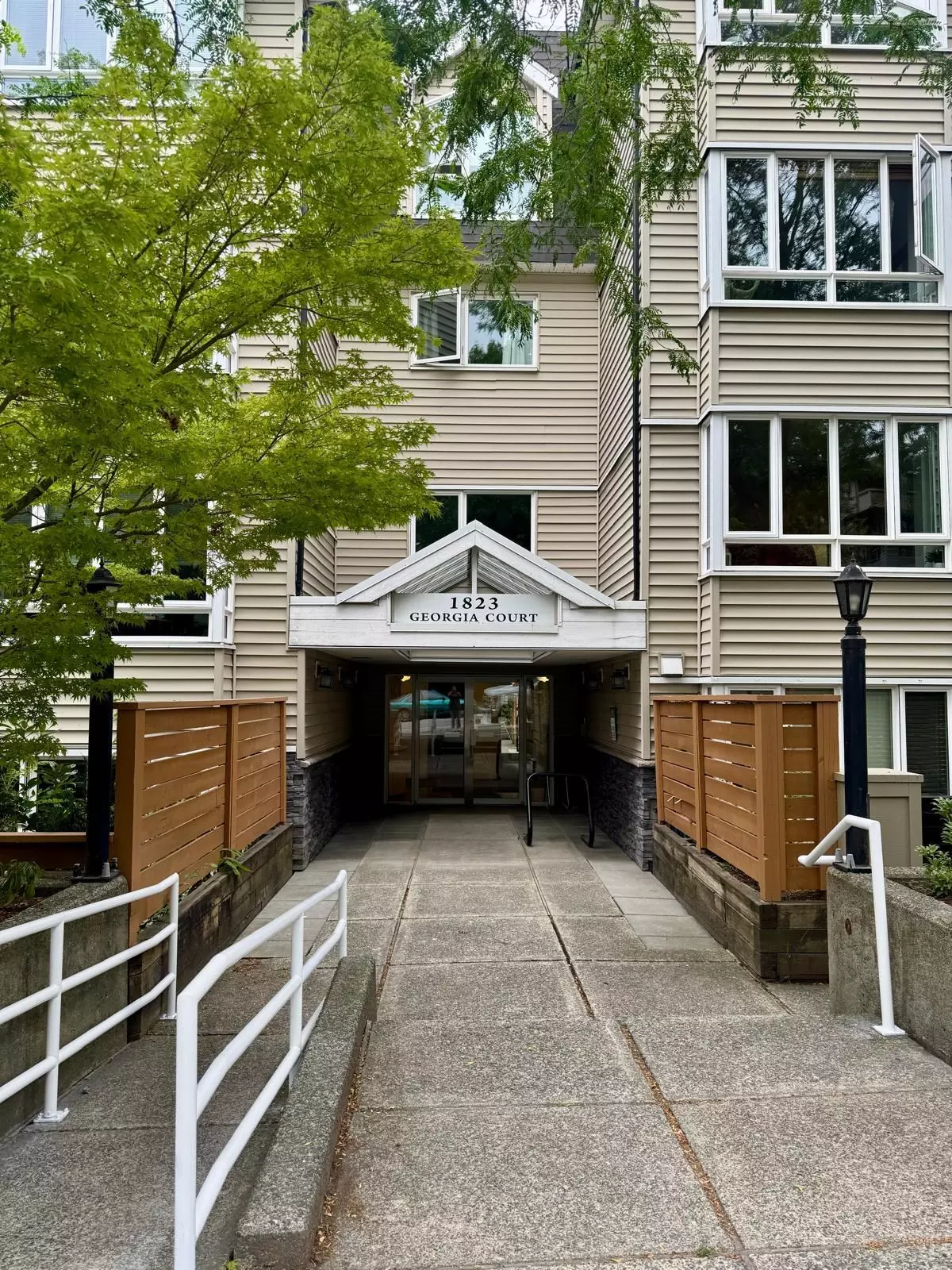 Vancouver, BC V5L 2B5,1823 E Georgia ST #205