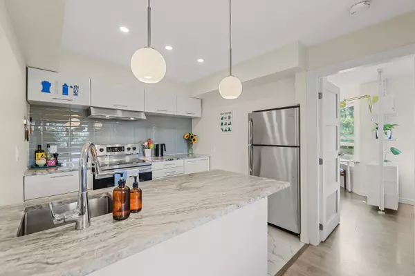 Vancouver, BC V5L 4L1,16 Lakewood DR #401