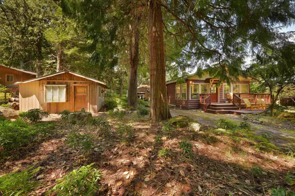 Mayne Island, BC V0N 2J1,513 Cedar Hill RD