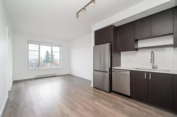 Surrey, BC V4N 6X4,15858 Fraser HWY #505