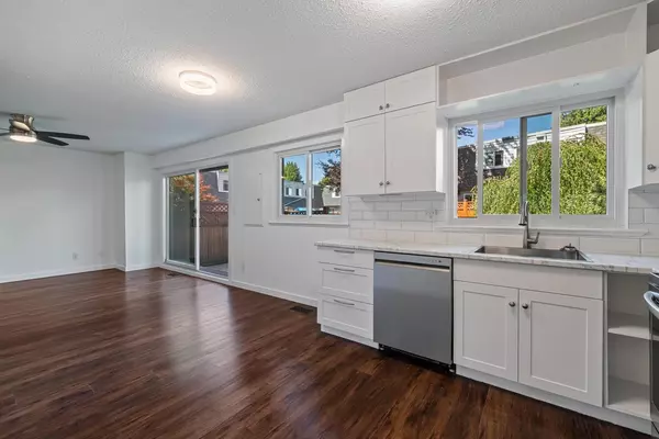 Maple Ridge, BC V2X 3G6,21555 Dewdney Trunk RD #45