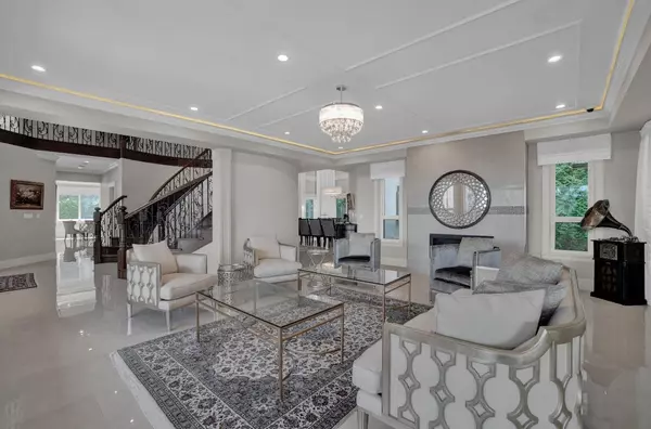 Coquitlam, BC V3C 3N6,2985 Lazy A ST