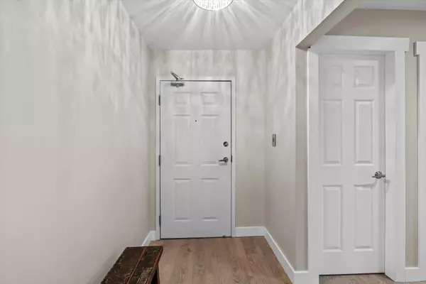 Vancouver, BC V6K 4R2,2288 W 12th AVE #201