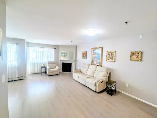 Chilliwack, BC V2P 7X6,9186 Edward ST #404