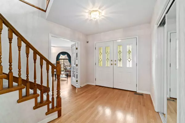 Coquitlam, BC V3H 4S8,1402 Magnolia PL