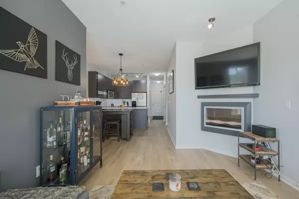 Langley, BC V3A 0G4,5655 210a ST #201