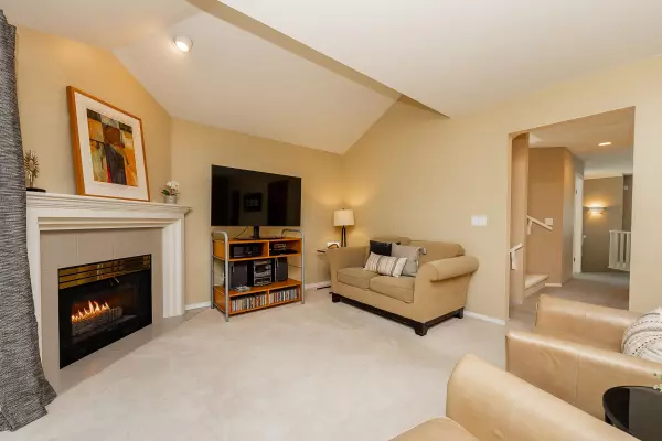 Port Moody, BC V3H 4W6,101 Parkside DR #87