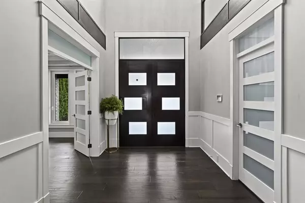 White Rock, BC V4B 3A8,14430 Mann Park CRES