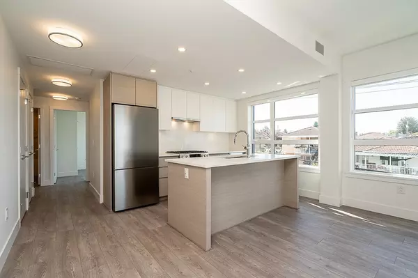 Burnaby, BC V5C 0P4,4788 Hastings ST #313