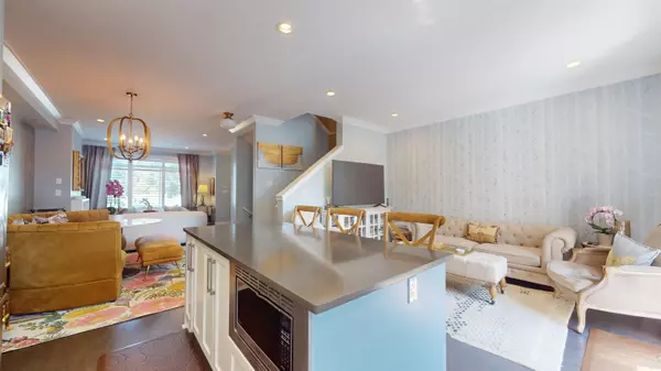 Surrey, BC V3Z 0M8,16428 25 AVE