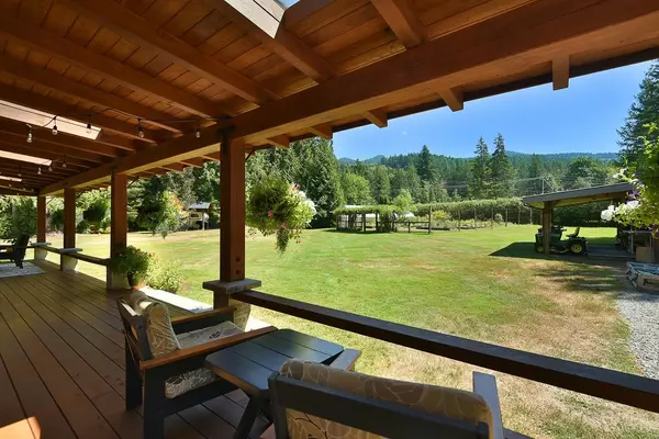 Madeira Park, BC V0N 2H1,13578 Sunshine Coast HWY