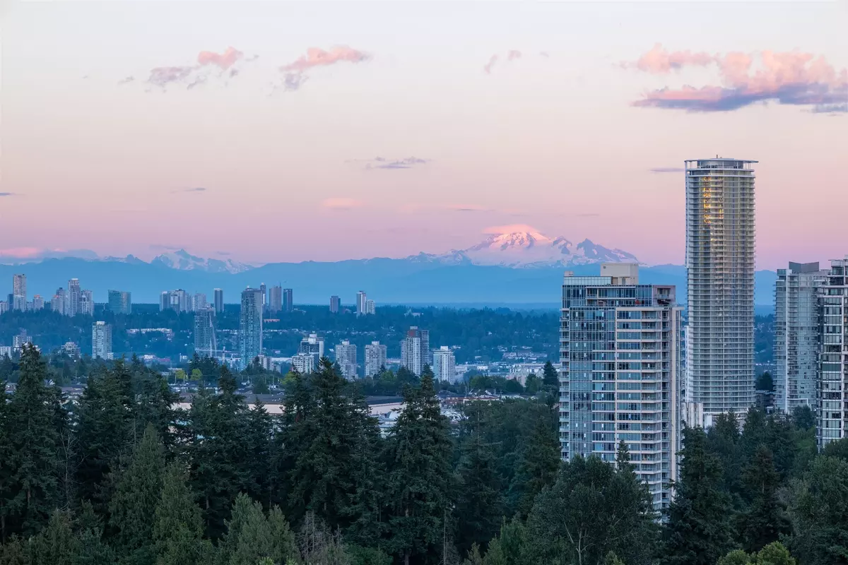 Burnaby, BC V5E 4M9,6659 Southoaks CRES #1703