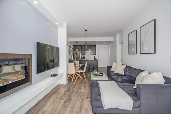 Abbotsford, BC V3G 0G2,2242 Whatcom RD #206