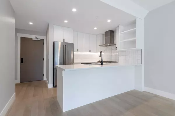 Maple Ridge, BC V2X 4R2,22226 Brown AVE #209