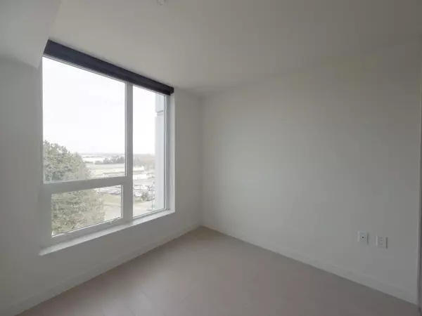 Vancouver, BC V5X 0H5,433 SW Marine DR #816