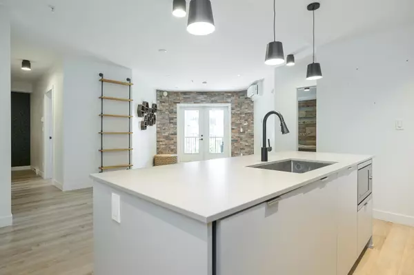 Abbotsford, BC V2S 3T2,2493 Montrose AVE #315