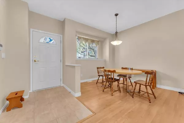 Coquitlam, BC V3E 3J4,1506 Eagle Mountain DR #27