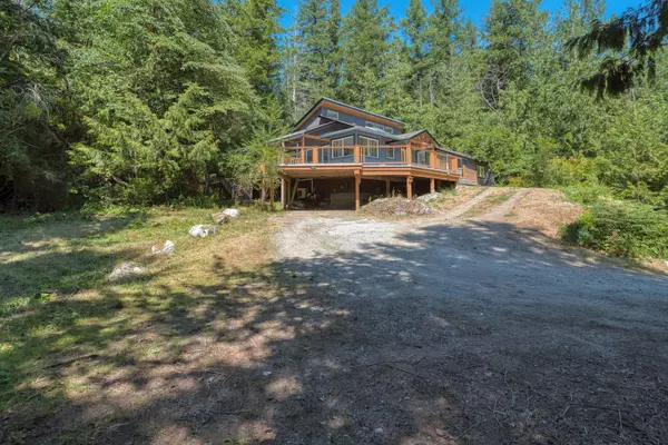 Garden Bay, BC V0N 1S1,13587 Barabash RD