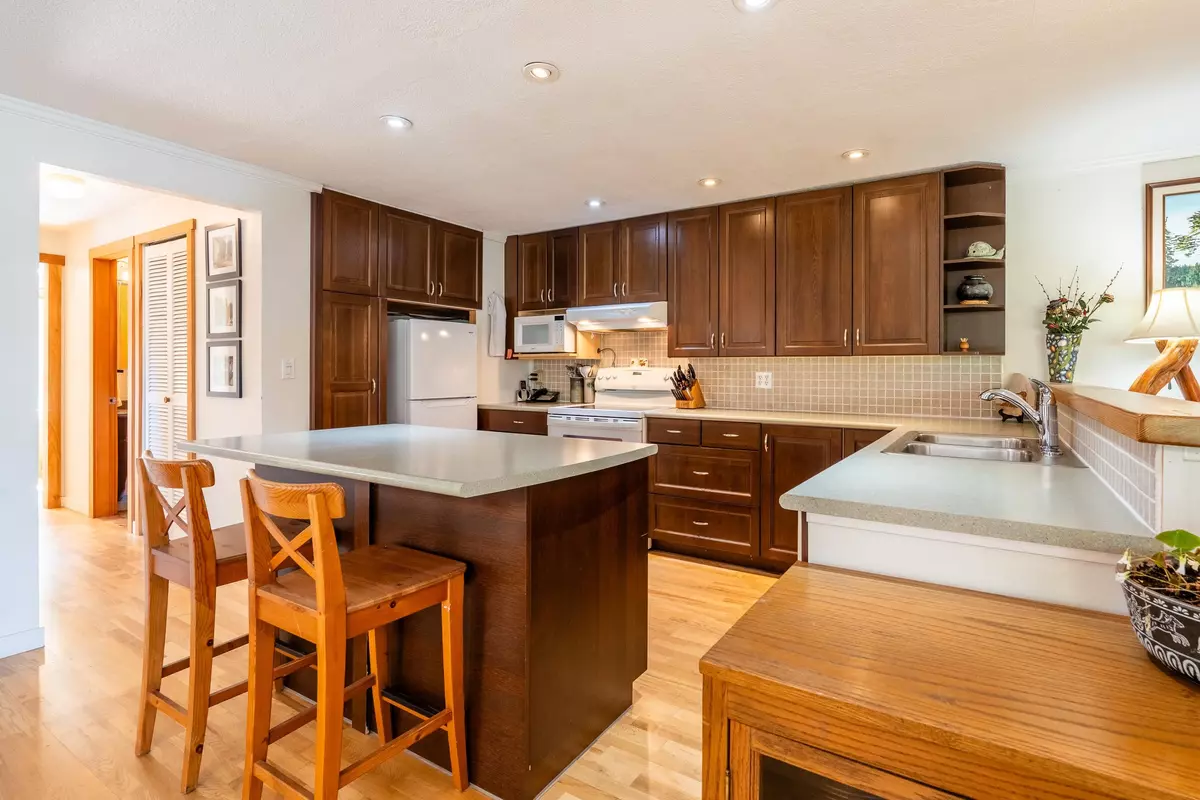 Sechelt, BC V7Z 0M1,5459 Derby RD