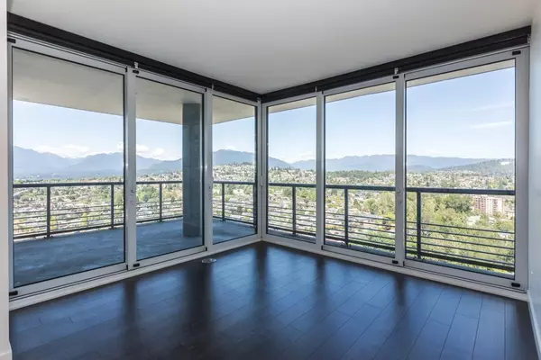 Burnaby, BC V5C 0M8,4720 Lougheed HWY #3006