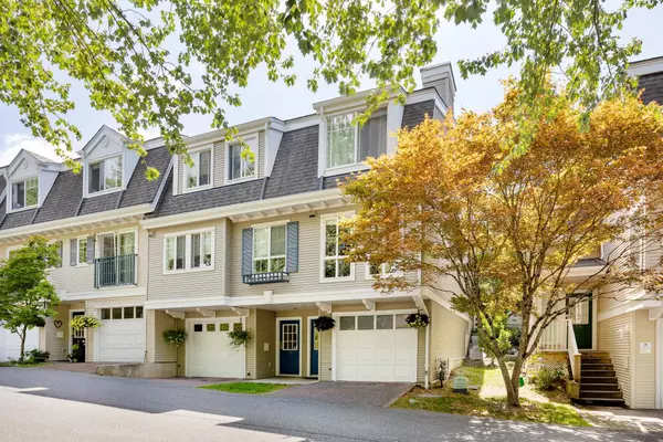 Langley, BC V1M 3W4,8890 Walnut Grove DR #52