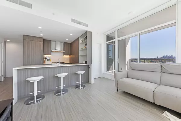 Burnaby, BC V5C 0M2,2351 Beta AVE #2408