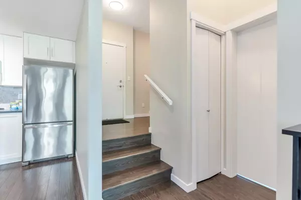 Surrey, BC V3Z 3Y3,2855 156 ST #215